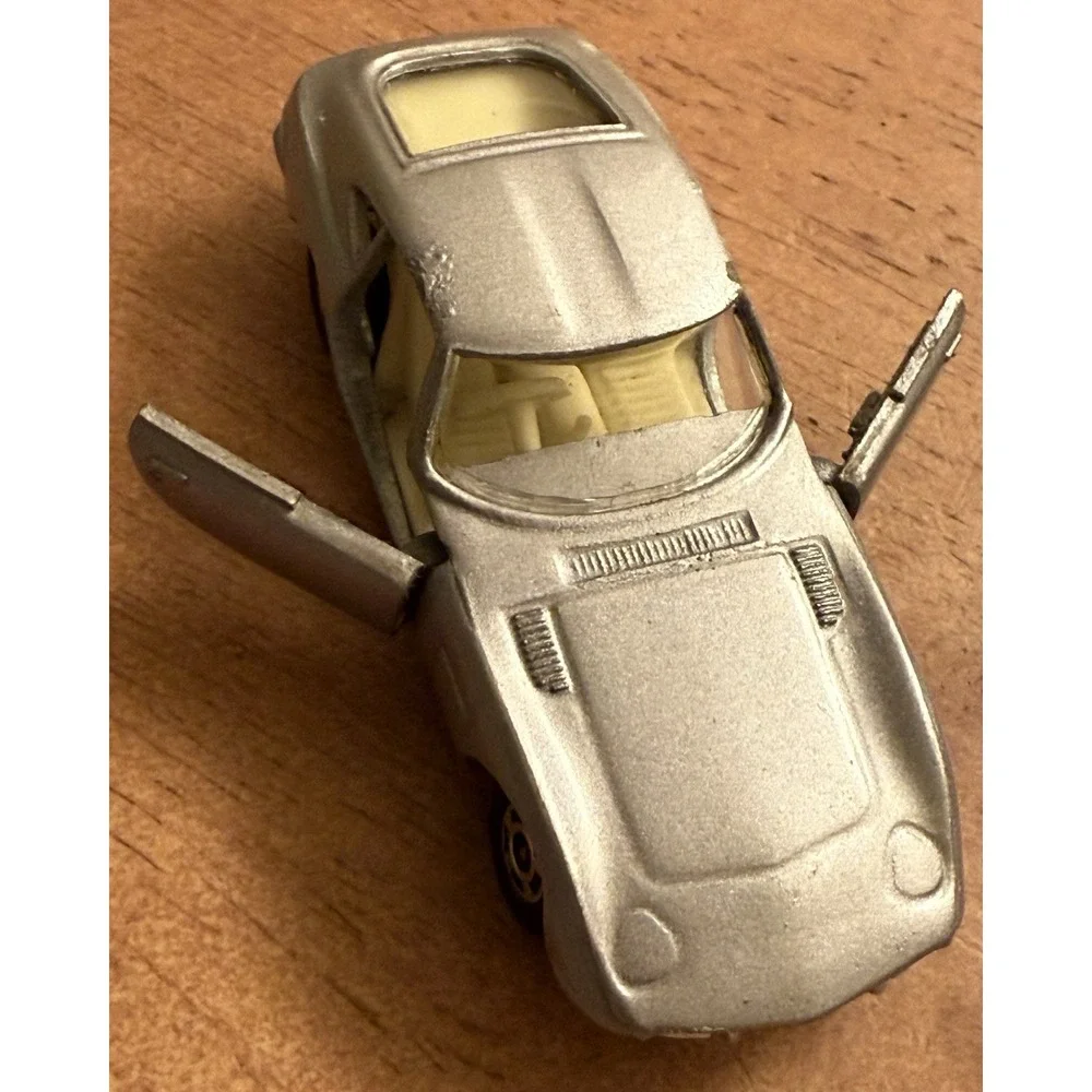 VINTAGE TOMICA 1974 POCKET CARS #5 SILVER‎ TOYOTA 2000GT SPORTS CAR 1/64 JAPAN